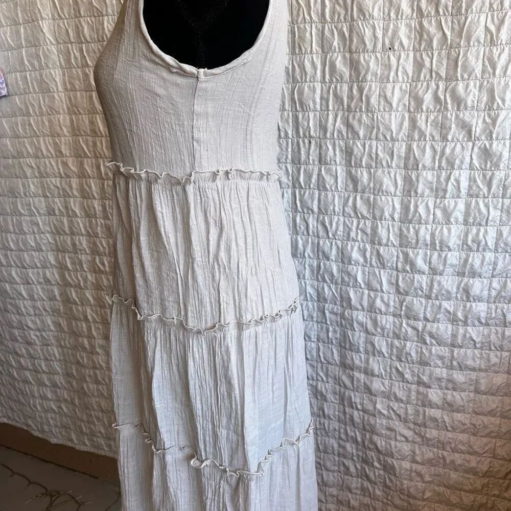 NAÏF lined tiered ivory rayon sundress - Picture 3 of 15